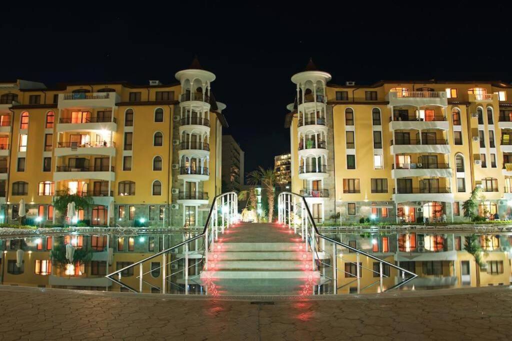 Ferienwohnung Royal Sun, 6 People, 600 M From The Sea Slantschew brjag Exterior foto